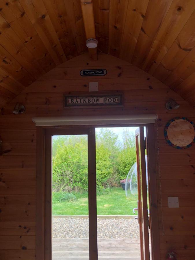 The Rainbow Pod Villa Milltown Malbay Eksteriør billede