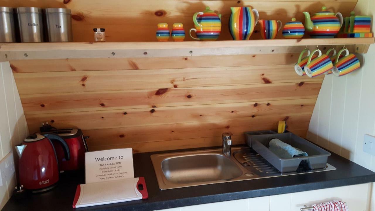 The Rainbow Pod Villa Milltown Malbay Eksteriør billede