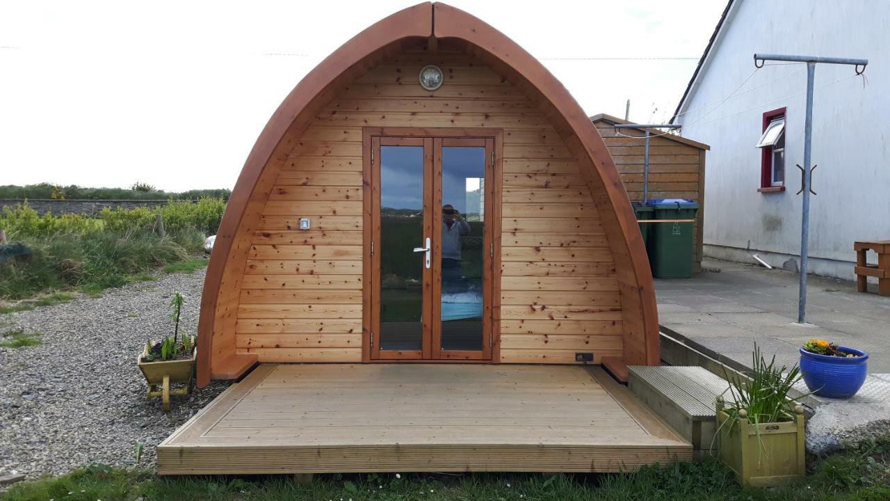 The Rainbow Pod Villa Milltown Malbay Eksteriør billede