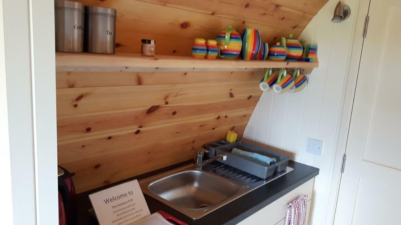 The Rainbow Pod Villa Milltown Malbay Eksteriør billede
