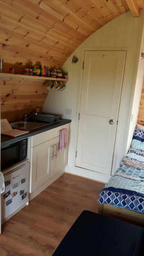The Rainbow Pod Villa Milltown Malbay Eksteriør billede