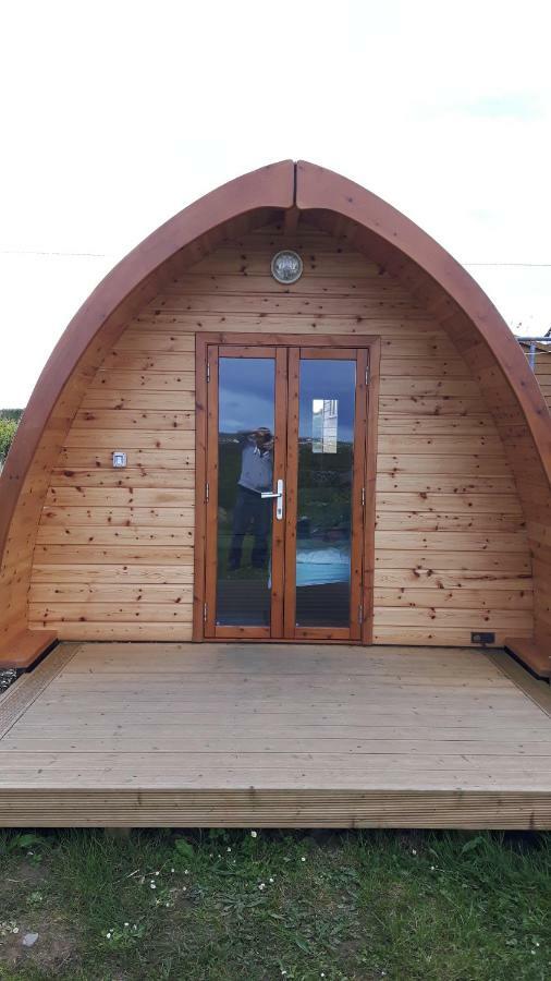 The Rainbow Pod Villa Milltown Malbay Eksteriør billede
